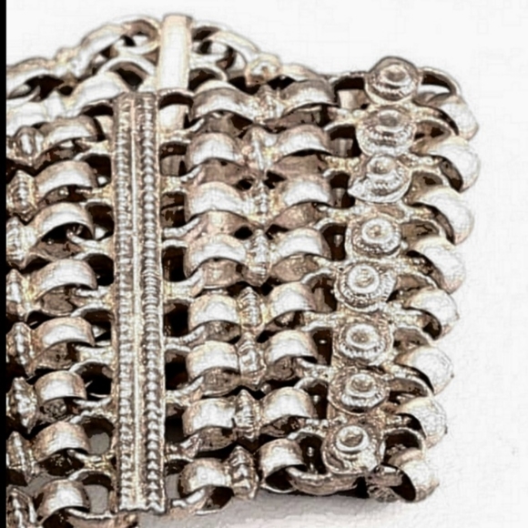 Rajasthan Heavy 4.5+ oz 1960s Indian Sterling Silver Bell Bracelet - Picture 5 of 7